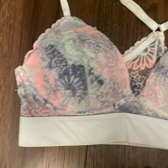 Floral Lace Bralette - Picture 5 of 5
